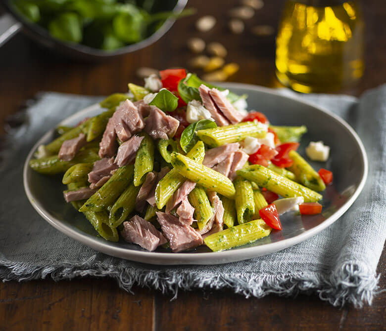 Pasta with Delicate Pesto, Tuna and Mozzarella